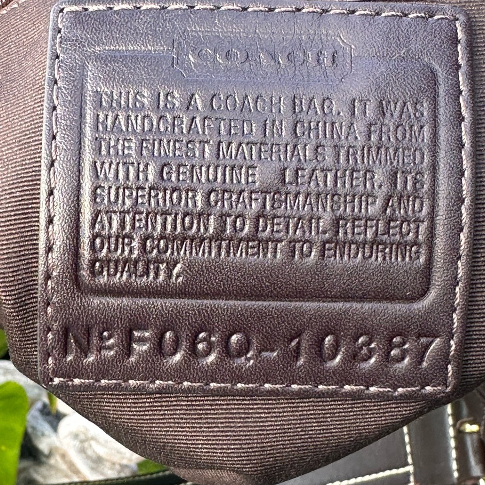 200. Vintage Coach Cream & Brown Leather Suede Shoulder Bag w/Signature C Design - Picture 10 of 12